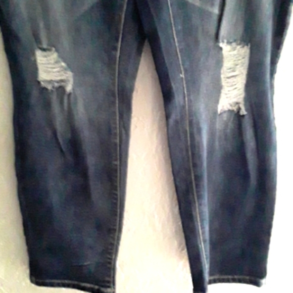 ONE Eight Jeans - Picture 3 of 7